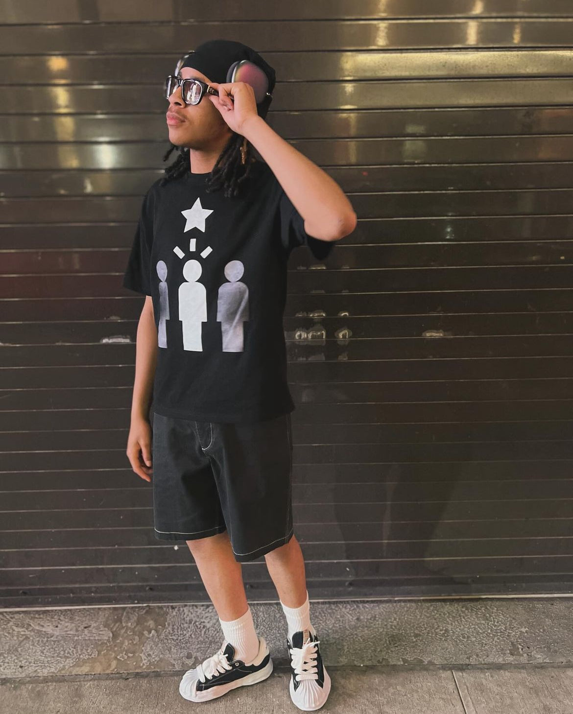 "BE THE LIGHT" OVERSIZED TEE